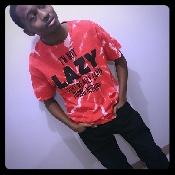 Custom~Made T-shirt - Picture 1 of 4